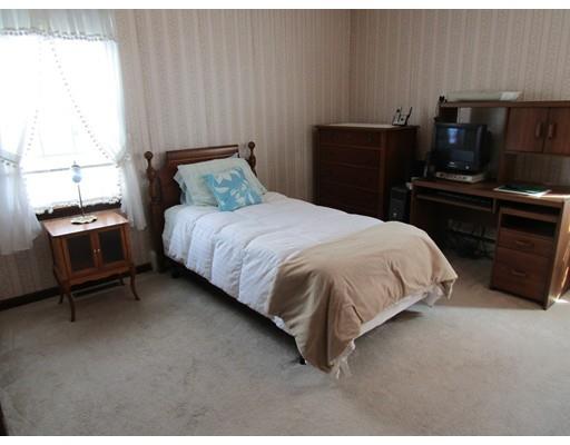 44 Iris Street, Fall River, MA 02720