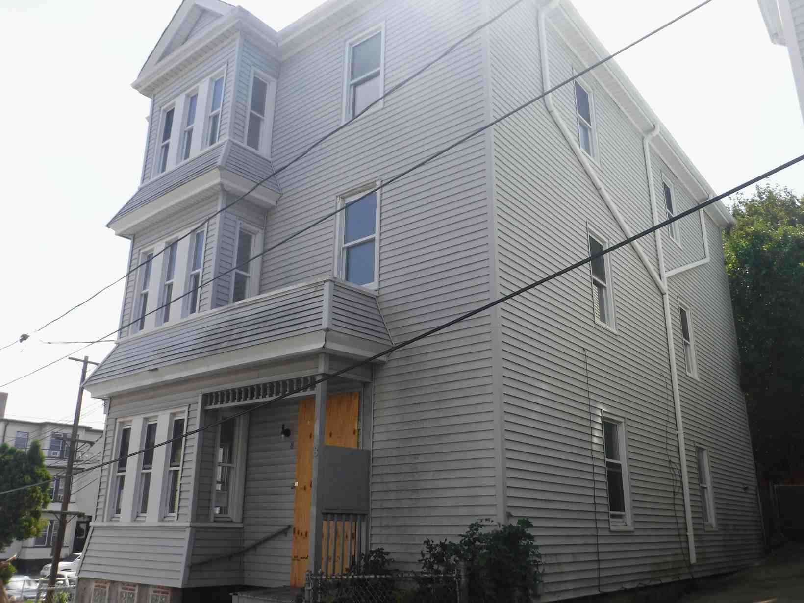 8 Mcmurray Ct03New Bedford, MA, 02740Bristol County