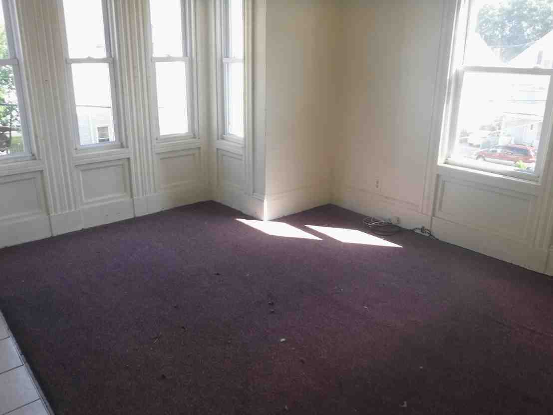 8 Mcmurray Ct03New Bedford, MA, 02740Bristol County