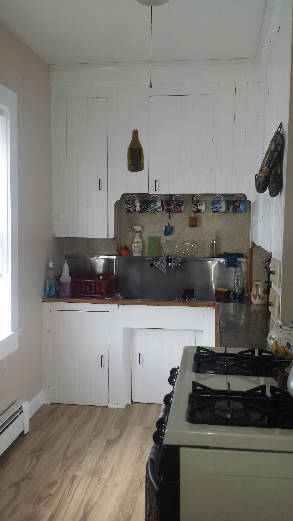 58 Slocum St, Acushnet, MA 02743