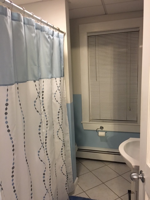 58 Slocum St, Acushnet, MA 02743