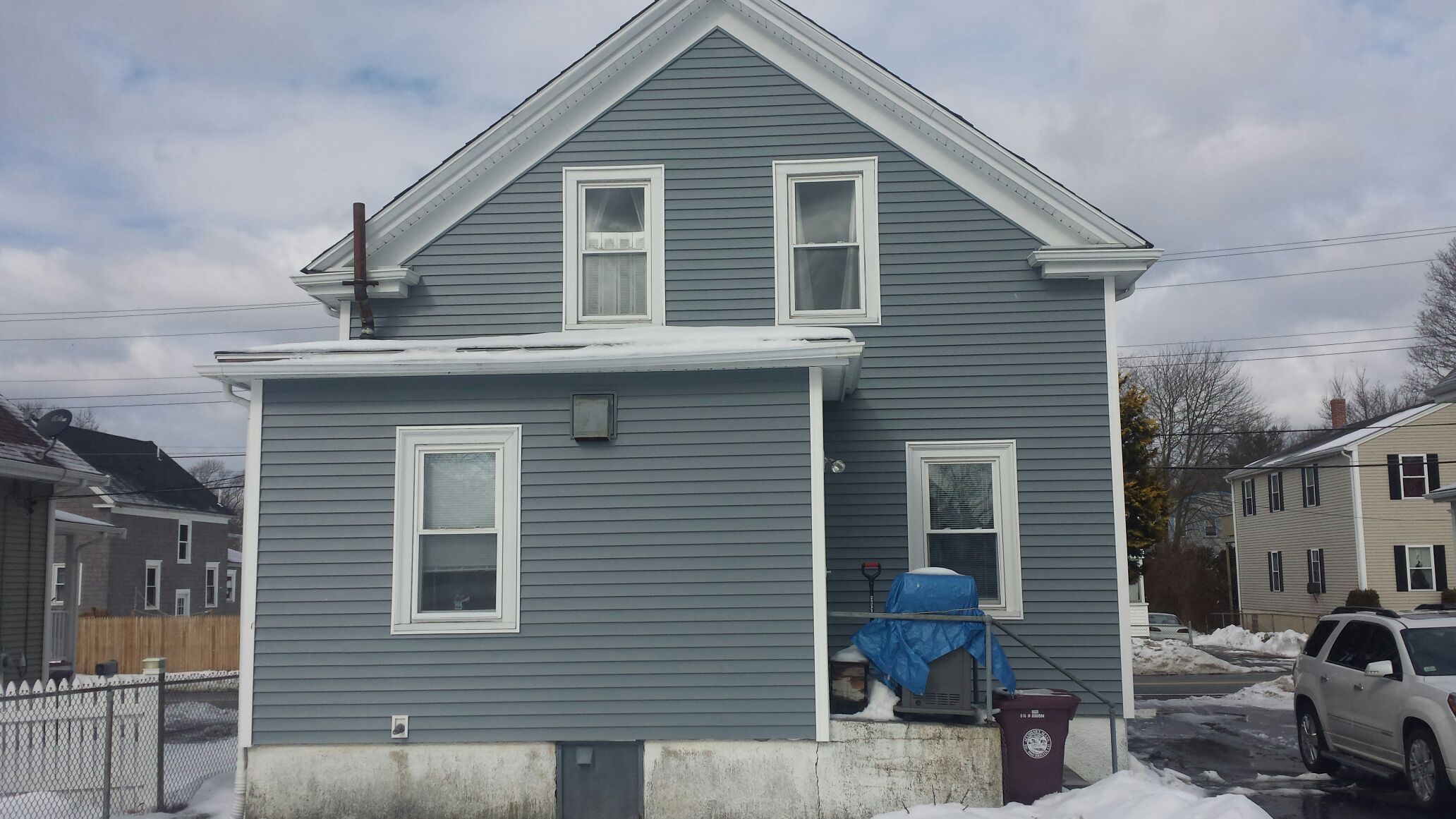 58 Slocum St, Acushnet, MA 02743