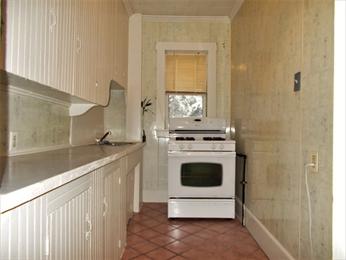 8 Woodlawn, New Bedford, MA 02744