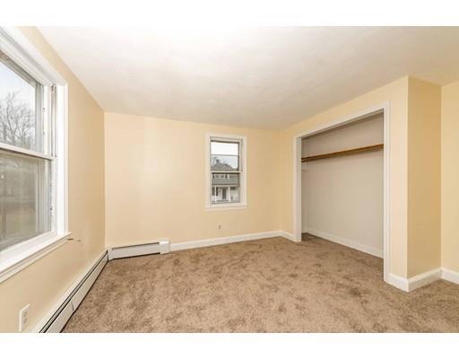 974 Monmouth St, New Bedford, MA 02745