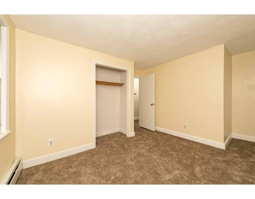 974 Monmouth St, New Bedford, MA 02745