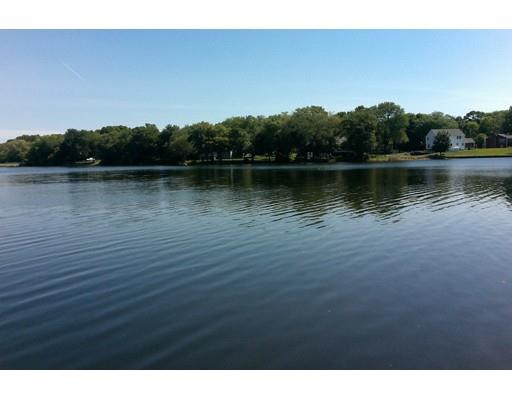 14 Wild Acres Rd, North Attleboro, MA 02760
