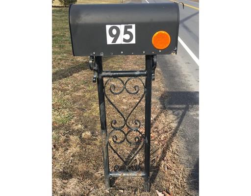 95 Old Post Road, North Attleboro, MA 02760