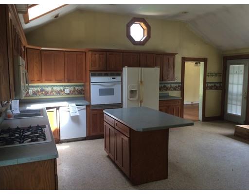 26 Bacon Sq, Plainville, MA 02762