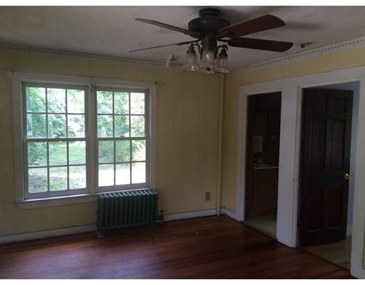 26 Bacon Sq, Plainville, MA 02762