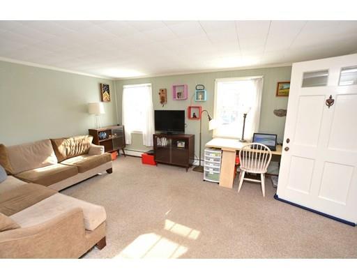 24 Brunner St, Plainville, MA 02762
