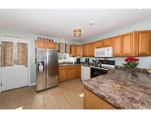 7 Finch Rd, Raynham, MA 02767