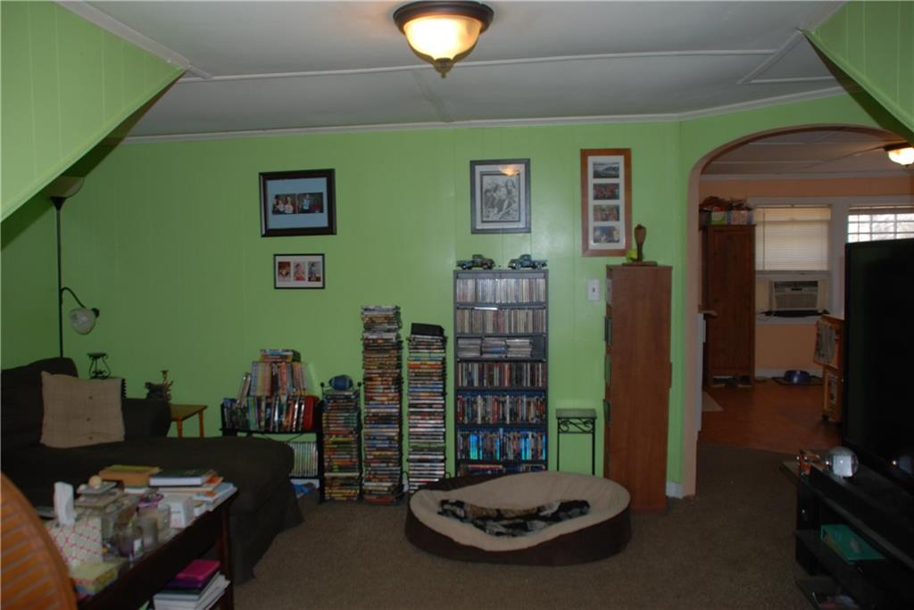 2 Bishop Avenue, Seekonk, MA 02771