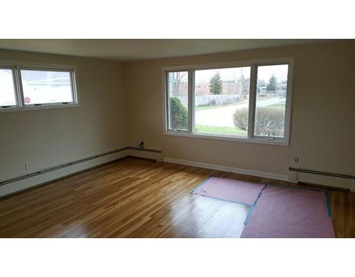 104 Highland Rd, Swansea, MA 02777