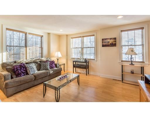 16 Clifton Street, Taunton, MA 02780