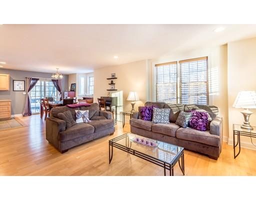 16 Clifton Street, Taunton, MA 02780