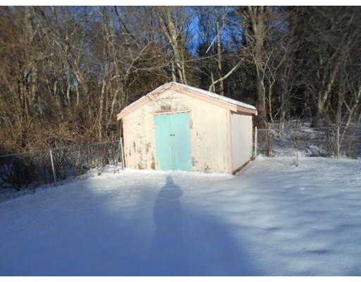 1183 Glebe St, Taunton, MA 02780