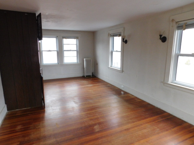 1 Walker AvenueTaunton, MA, 02780Bristol County