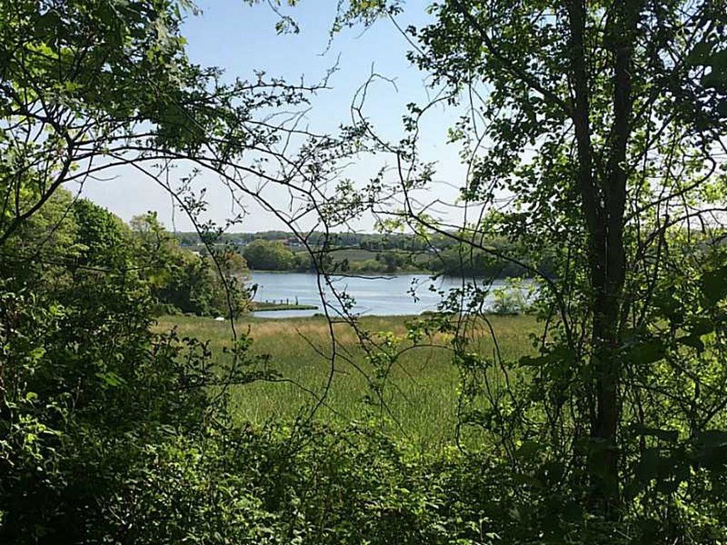 1197 Drift Road, Westport, MA 02790