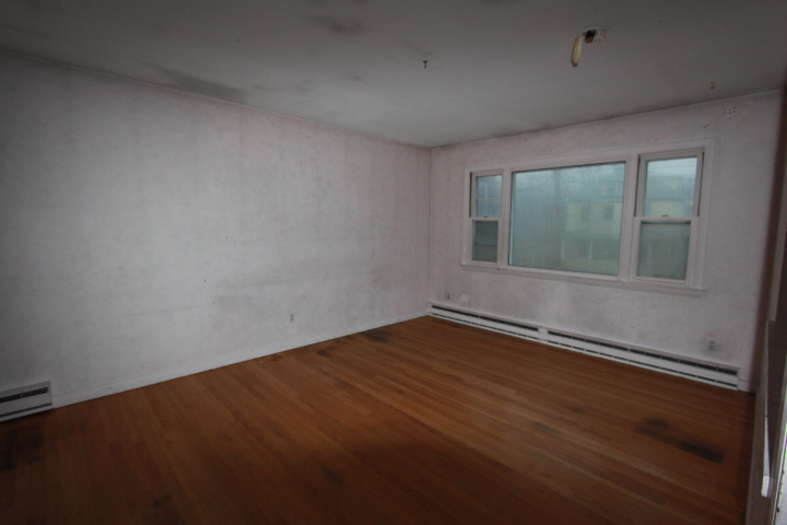 81 Laclede AvenueChicopee, MA, 01020Hampden County