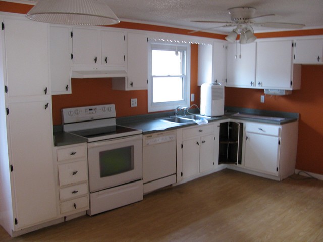 24 Vista LnSouthbridge, MA, 01550Worcester County