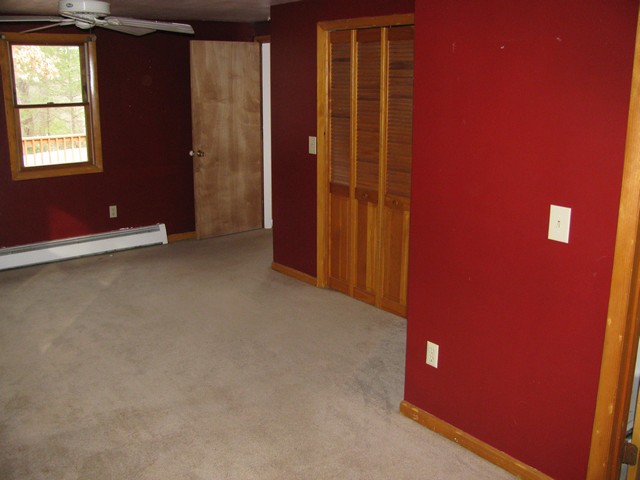 24 Vista LnSouthbridge, MA, 01550Worcester County