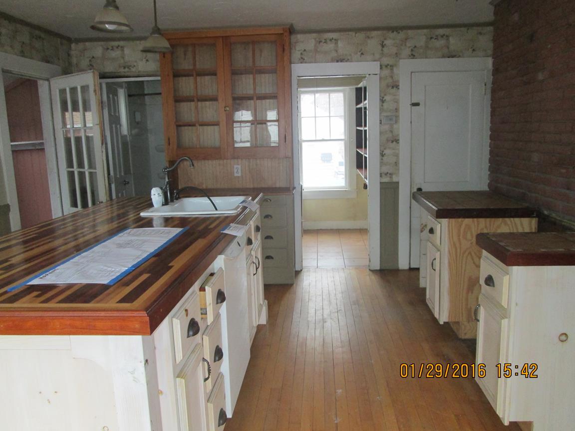 30 Lookoff StBrockton, MA, 02302Plymouth County
