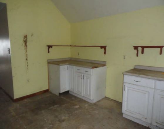 699 June StFall River, MA, 02720Bristol County