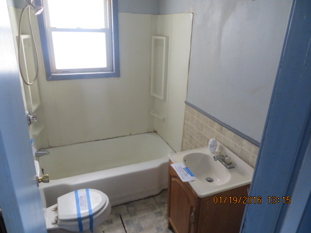 15r Barnum StTaunton, MA, 02780Bristol County