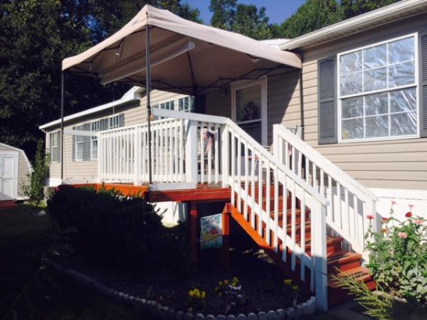 Boone's Mobile Estates 409 Boones DriveLothian, MD 20711