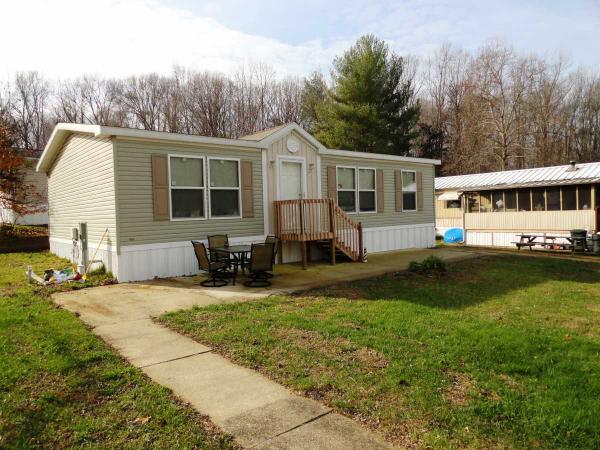 Boone's Mobile Estates 29 Diane DriveLothian, MD 20711