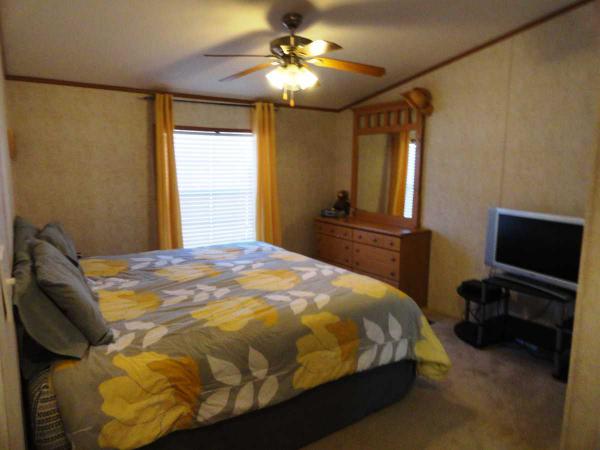 Boone's Mobile Estates 225 Ella Welch WayLothian, MD 20711