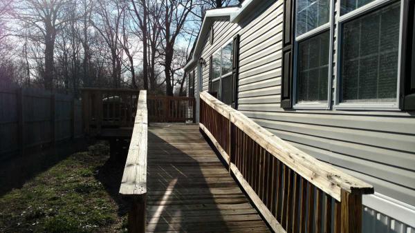 Lyons Creek Mobile Home Estates 22 Lyons DenLothian, MD 20711