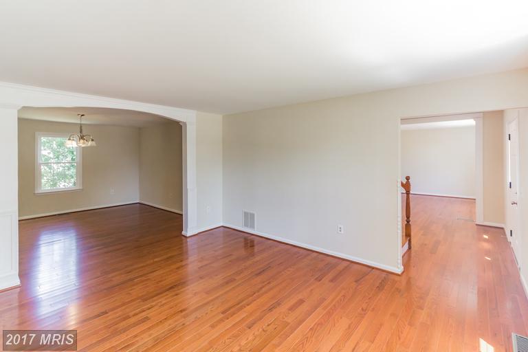 8903 TEMPLE HILL ROAD, Clinton, MD 20735