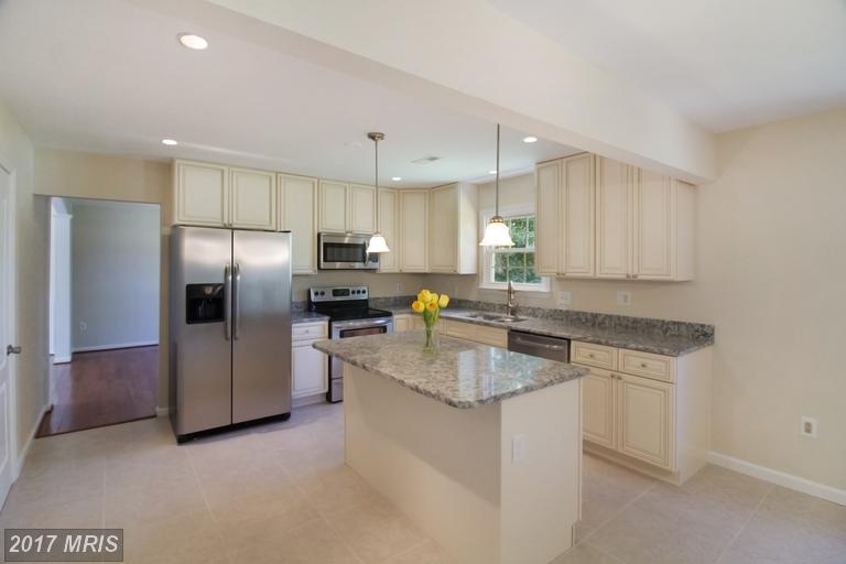 8903 TEMPLE HILL ROAD, Clinton, MD 20735