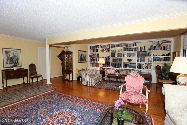 7420 WESTLAKE TERRACE, Bethesda, MD 20817