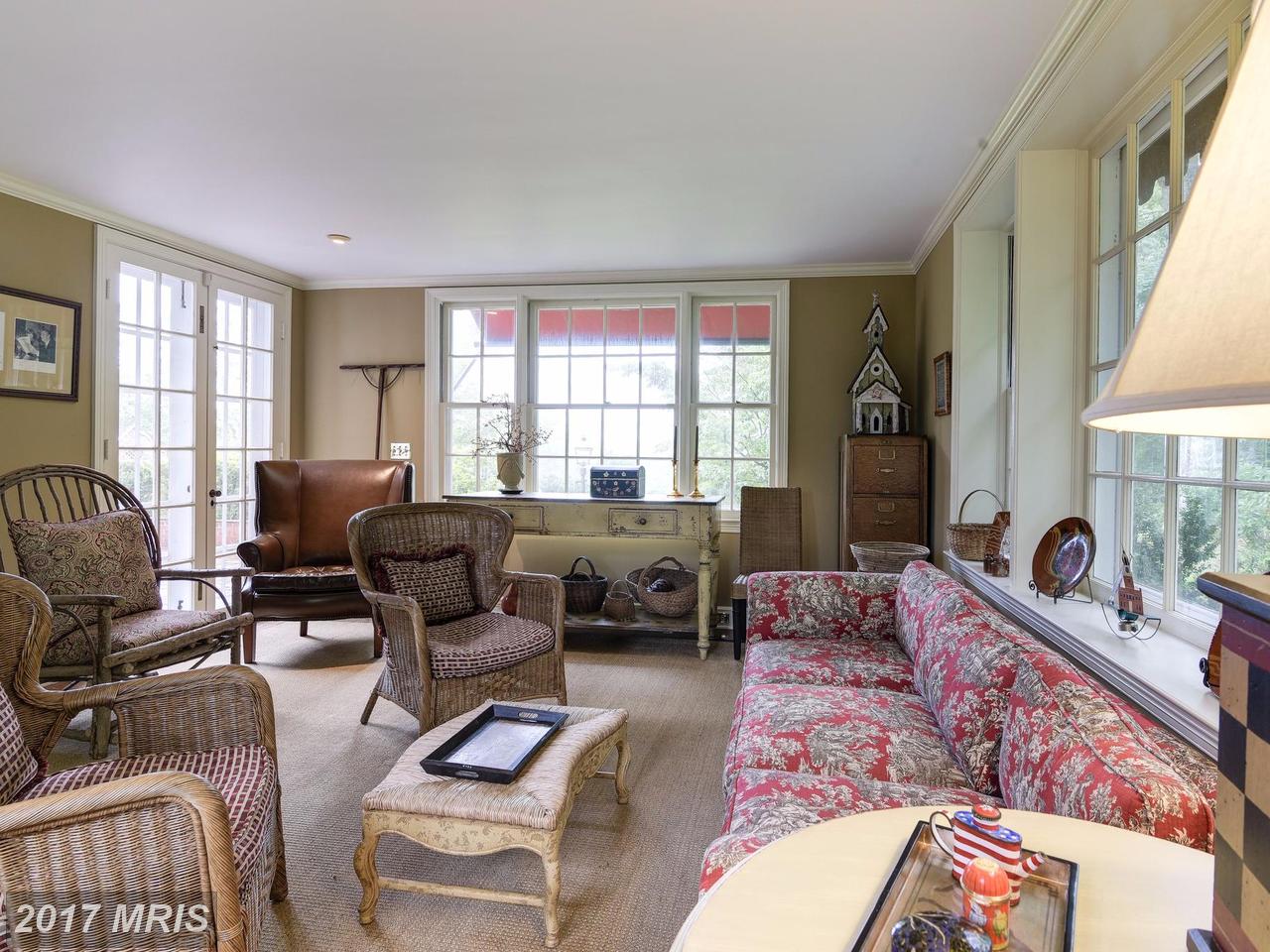 21524 WHITES FERRY RD, Poolesville, MD 20837