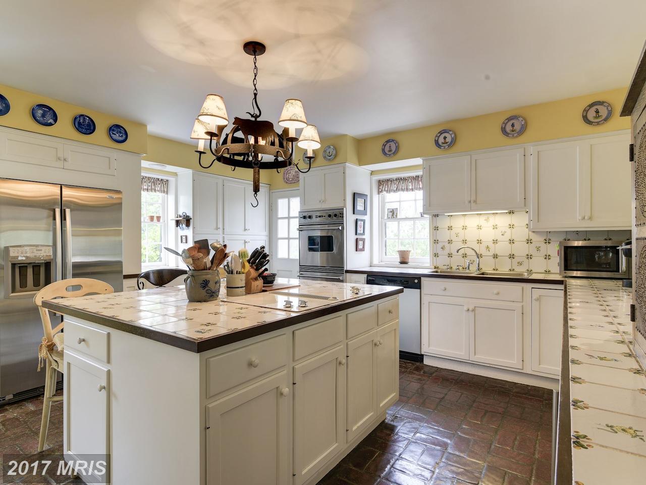 21524 WHITES FERRY RD, Poolesville, MD 20837