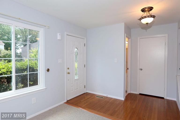 11539 SULLNICK WAY, Gaithersburg, MD 20878