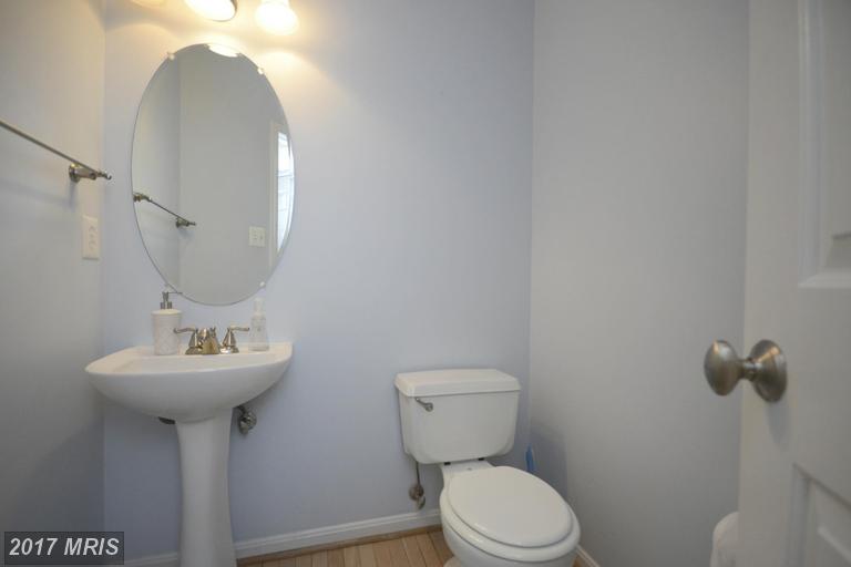 112 TWELVE OAKS DRIVE, Gaithersburg, MD 20878