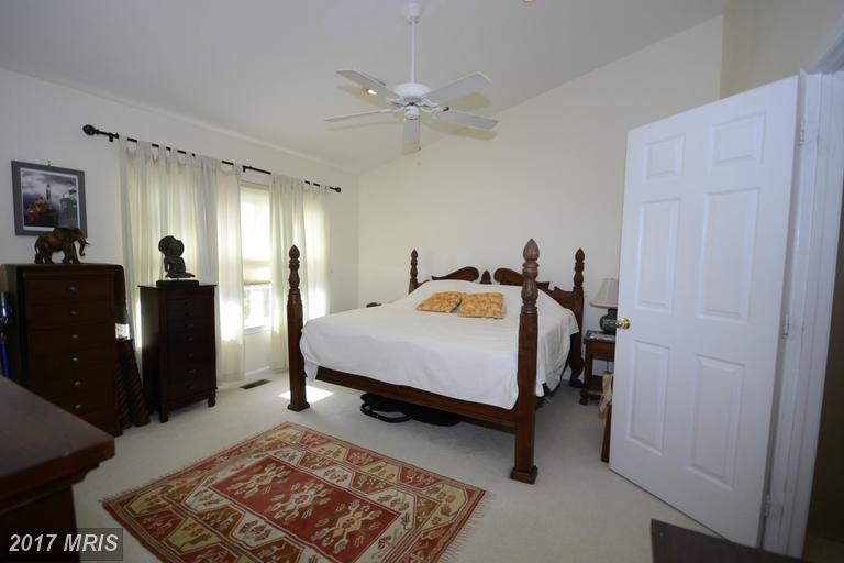 112 TWELVE OAKS DRIVE, Gaithersburg, MD 20878