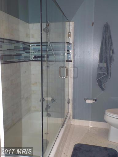 18 DELLCASTLE COURT, Montgomery Village, MD 20886