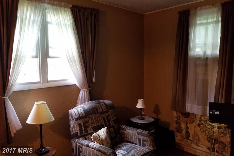 3903 LAWRENCE AVENUE, Kensington, MD 20895