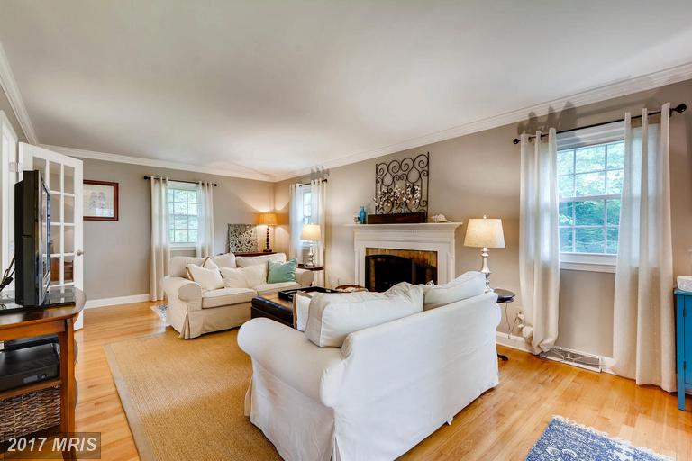 4 STONEGATE COURT, Cockeysville, MD 21030