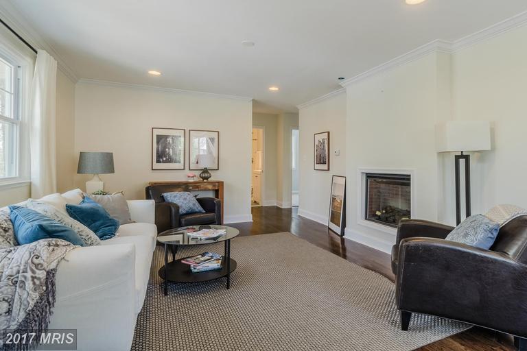6880 DORSEY ROAD, Elkridge, MD 21075