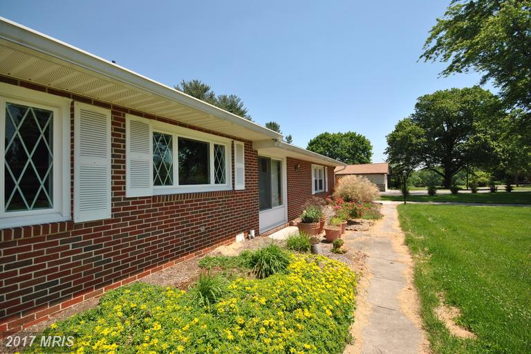 4016 WARDS CHAPEL ROAD, Marriottsville, MD 21104