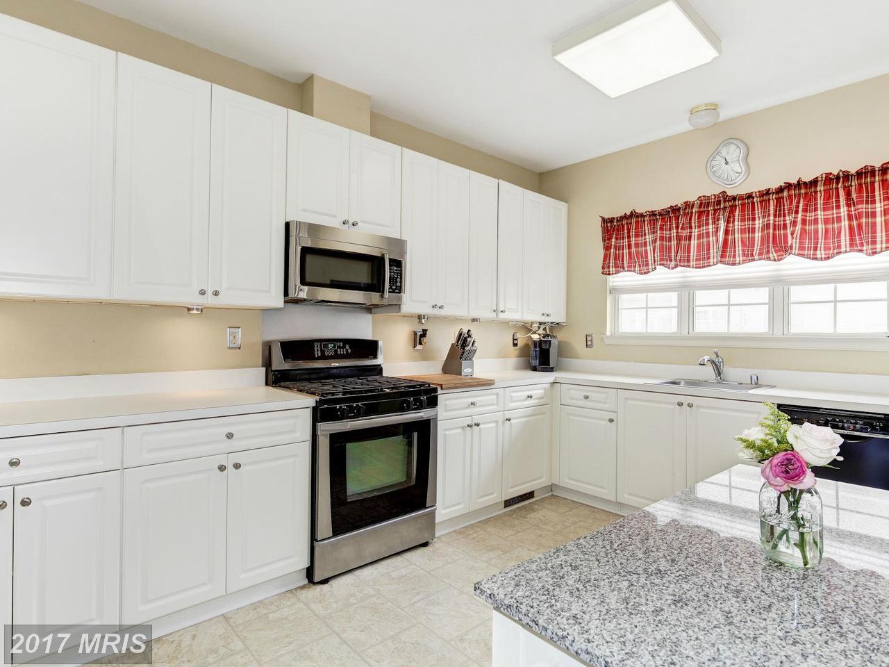 1411 NASSAU DR, Crofton, MD 21114