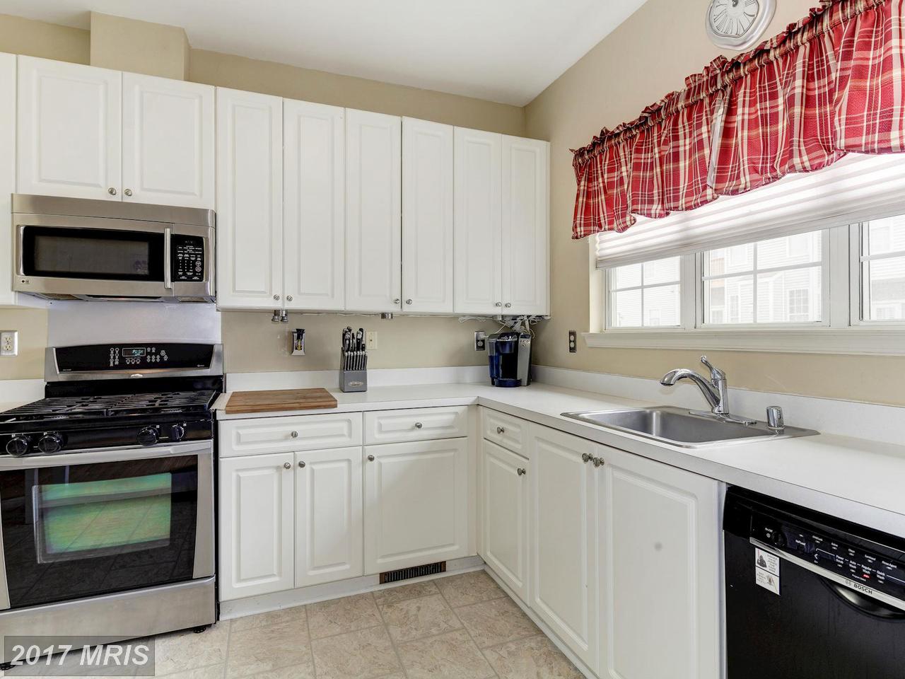 1411 NASSAU DR, Crofton, MD 21114