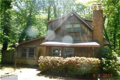 8165 Bodkin Ave, Pasadena, MD 21122