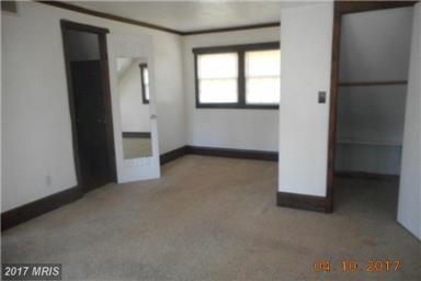 8165 Bodkin Ave, Pasadena, MD 21122