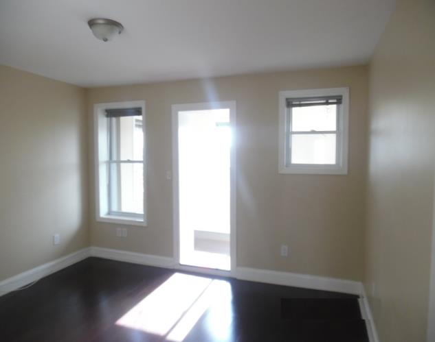 613 North Luzerne AveBaltimore, MD, 21205Baltimore City County